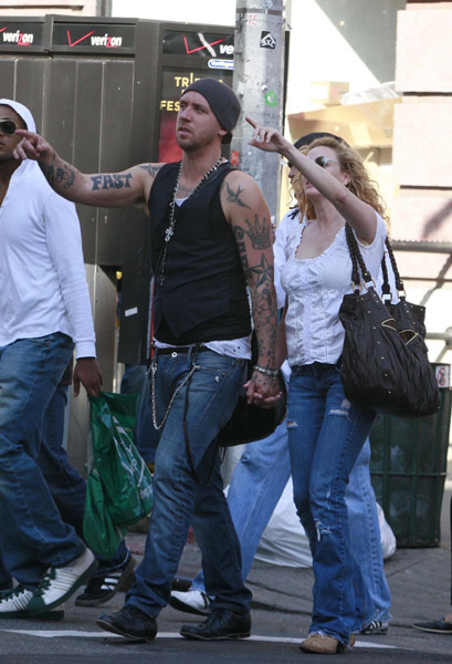 Candids2007_May05-26.jpg