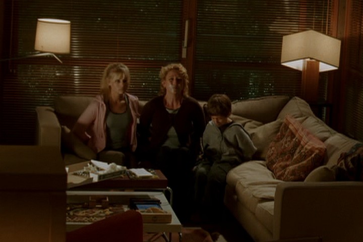 ScreenCaps2006_Firewall-139.jpg