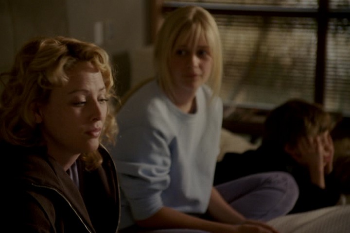 ScreenCaps2006_Firewall-520.jpg