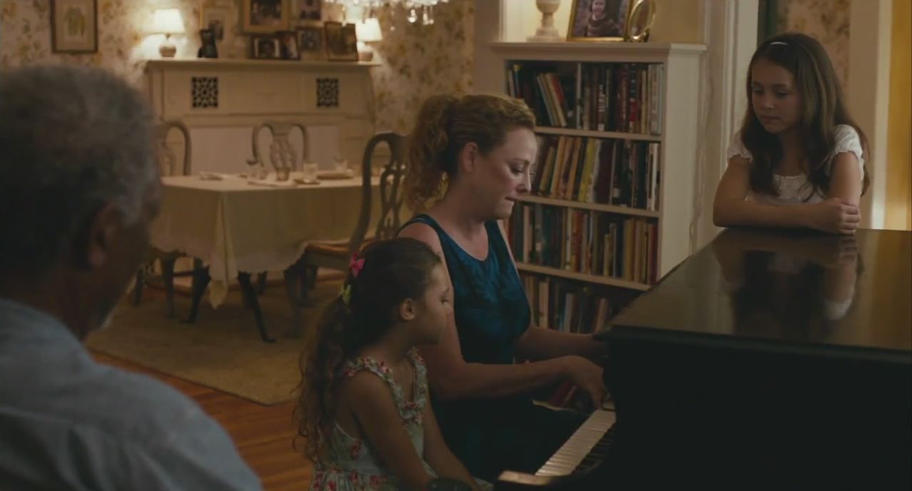 Featurette-8.jpg