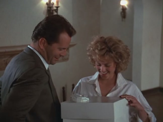 Moonlighting1989_ScreenCaps5x12-146.jpg