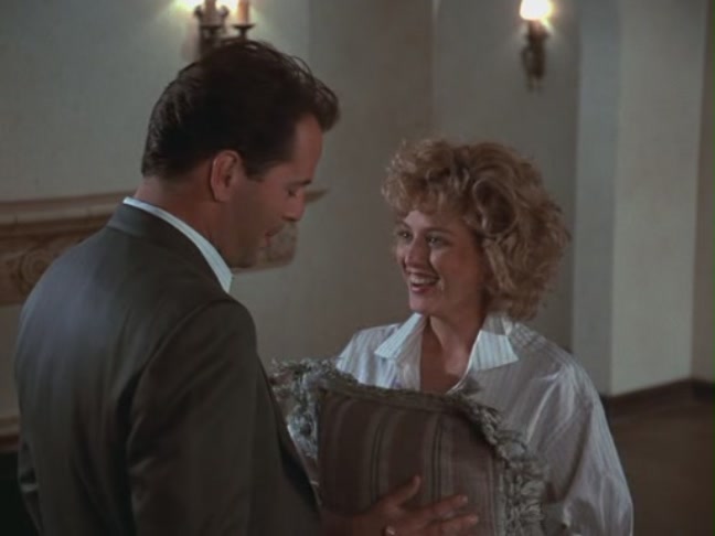 Moonlighting1989_ScreenCaps5x12-171.jpg