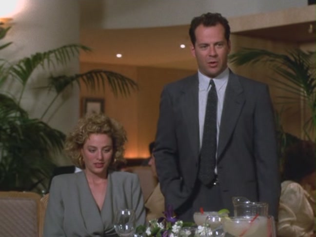 Moonlighting1989_ScreenCaps5x12-431.jpg