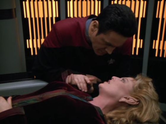StarTrek1998_ScreenCaps_4x22-456.jpg