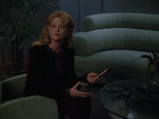 StarTrek1998_ScreenCaps_4x22-474.jpg