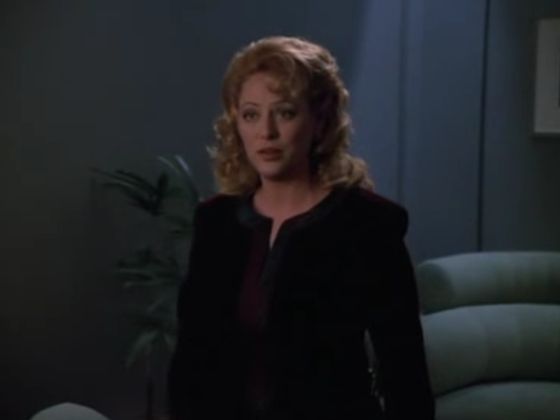 StarTrek1998_ScreenCaps_4x22-479.jpg