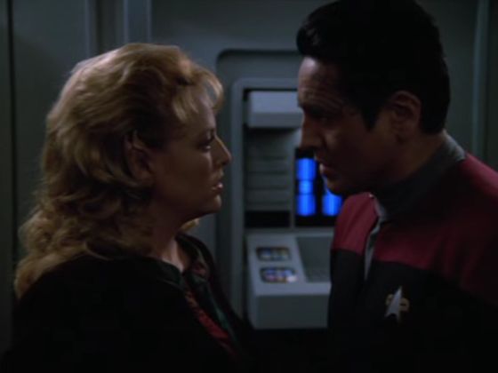 StarTrek1998_ScreenCaps_4x22-523.jpg StarTrek1998_ScreenCaps_4x22-523.jpg