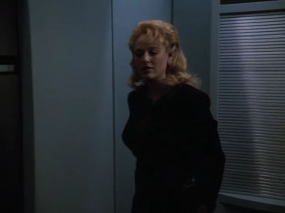 StarTrek1998_ScreenCaps_4x22-532.jpg