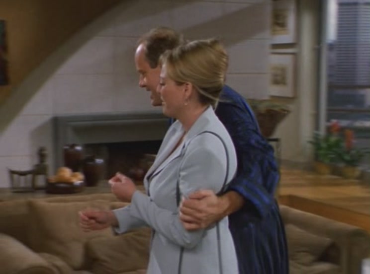 06x21_WhanAManLoves2WomenEp-47.jpg