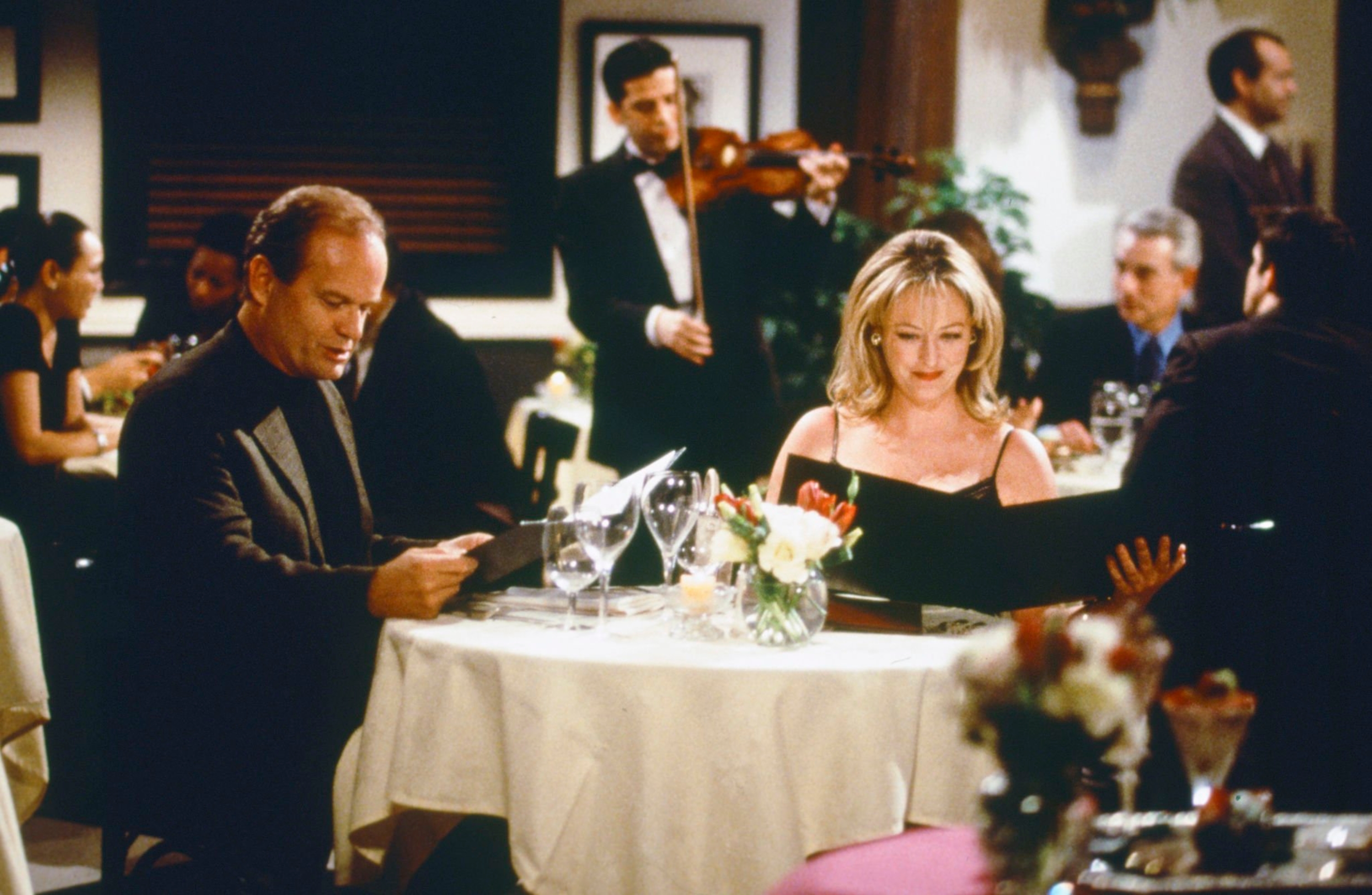 Frasier1999_EpisodeStill-11.jpg