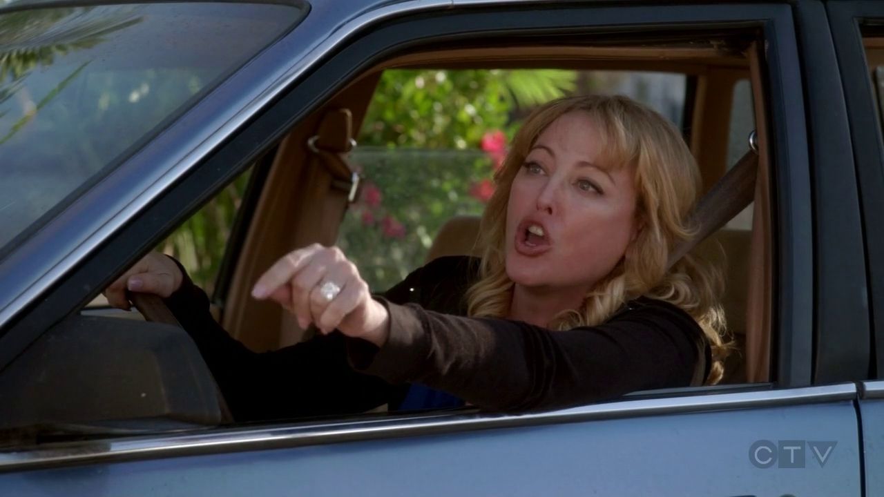 ScreenCaps_1x01-212.jpg