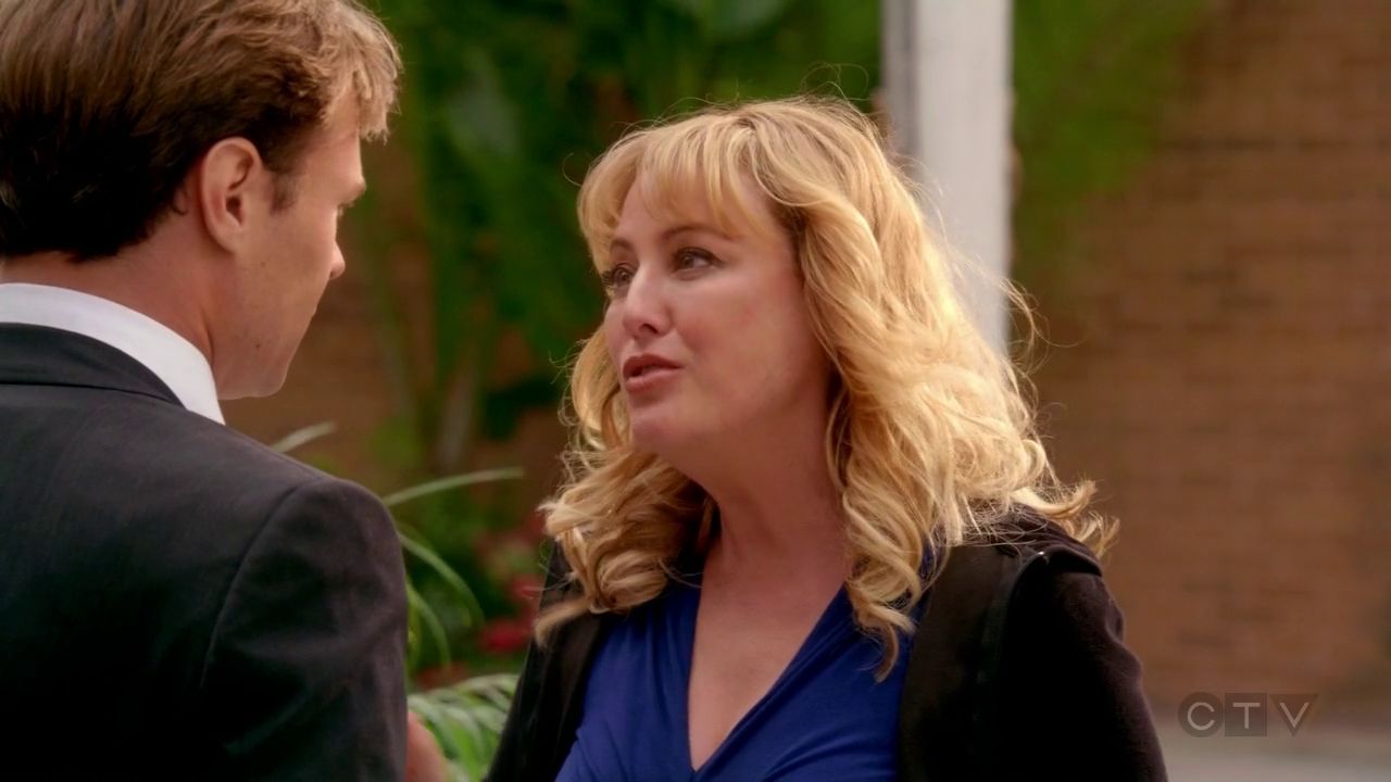 ScreenCaps_1x01-326.jpg