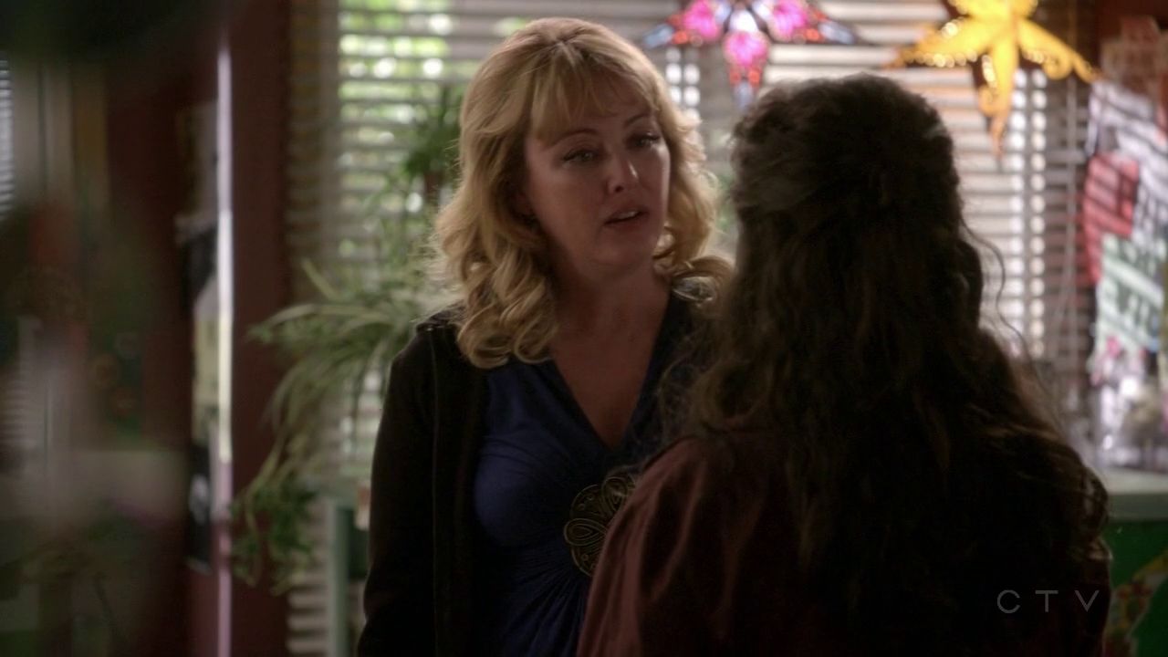 ScreenCaps_1x01-393.jpg