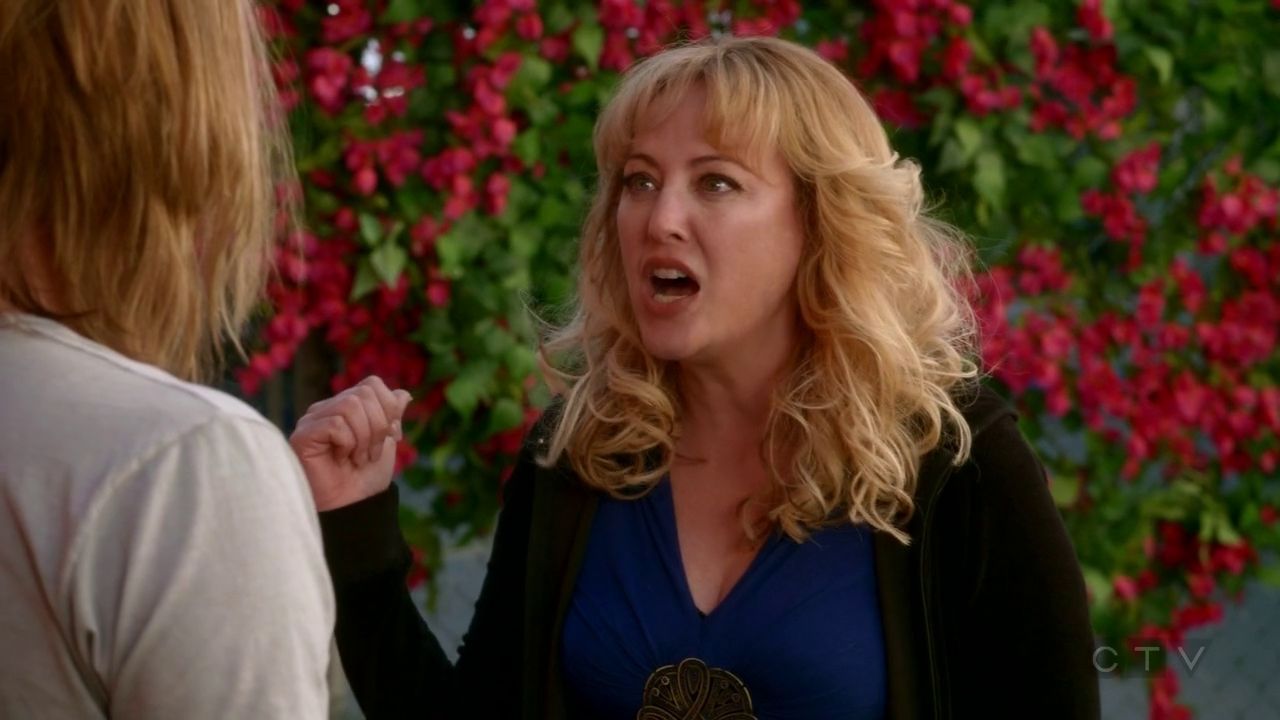 ScreenCaps_1x01-507.jpg