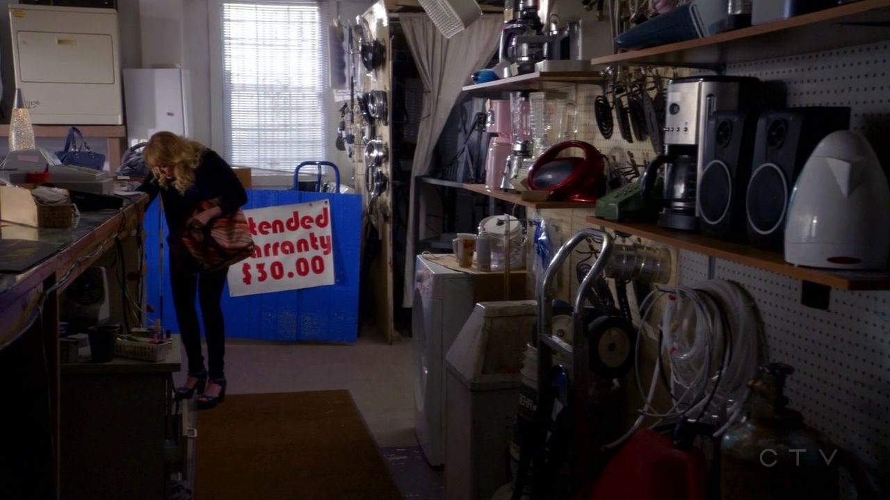 ScreenCaps_1x01-743.jpg