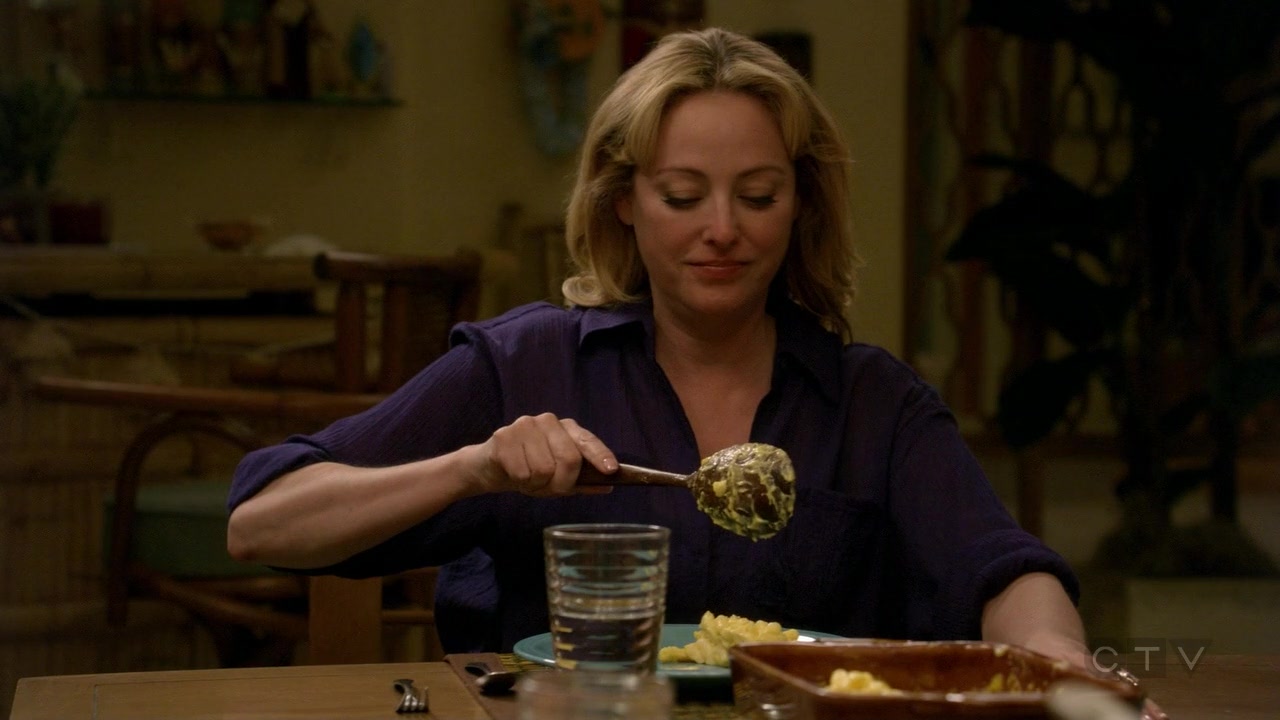 ScreenCaps_1x02-102.jpg