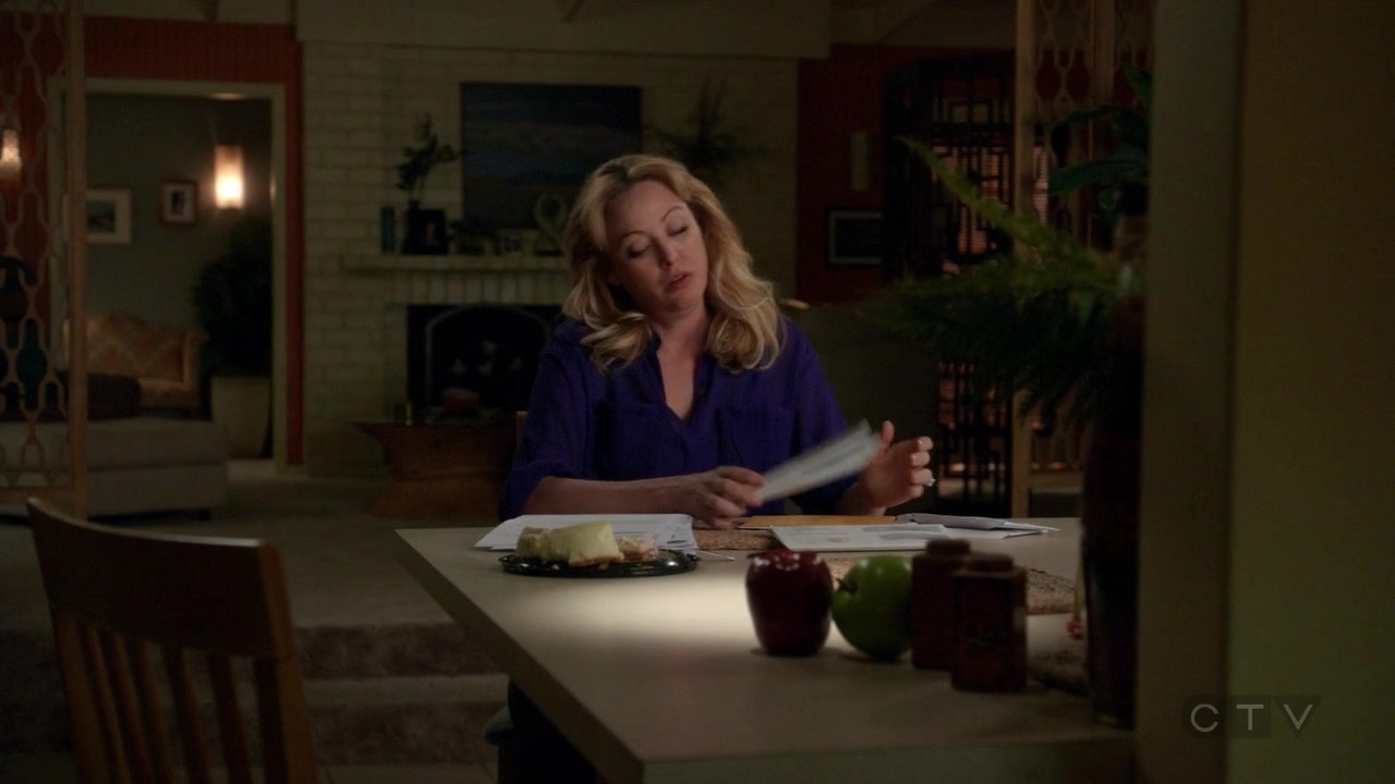 ScreenCaps_1x02-135.jpg