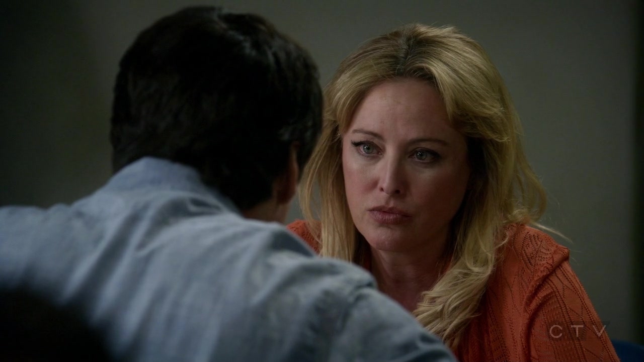 ScreenCaps_1x02-227.jpg