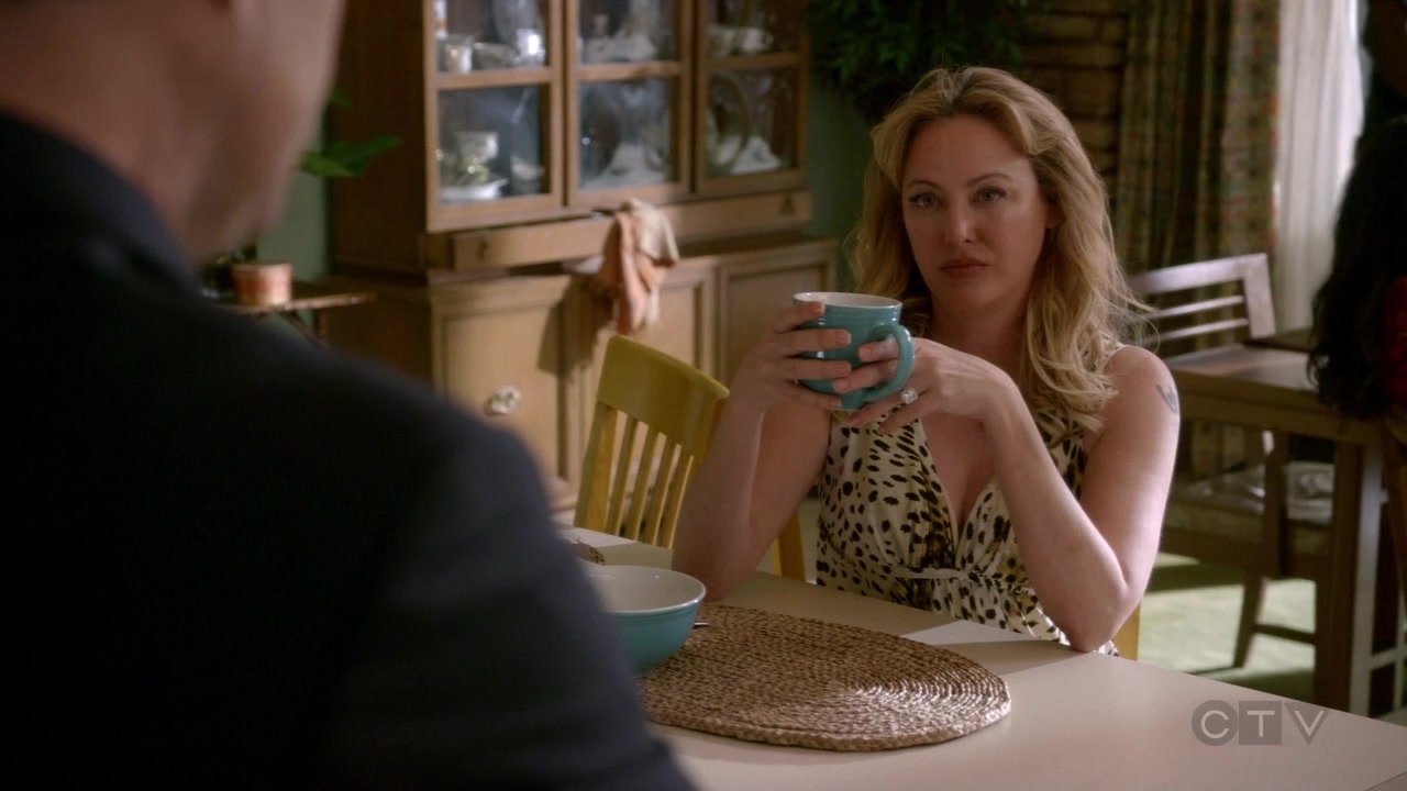 ScreenCaps_1x02-238.jpg