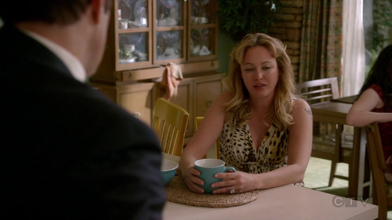 ScreenCaps_1x02-248.jpg