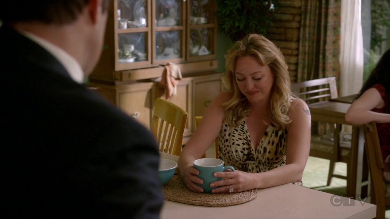 ScreenCaps_1x02-249.jpg