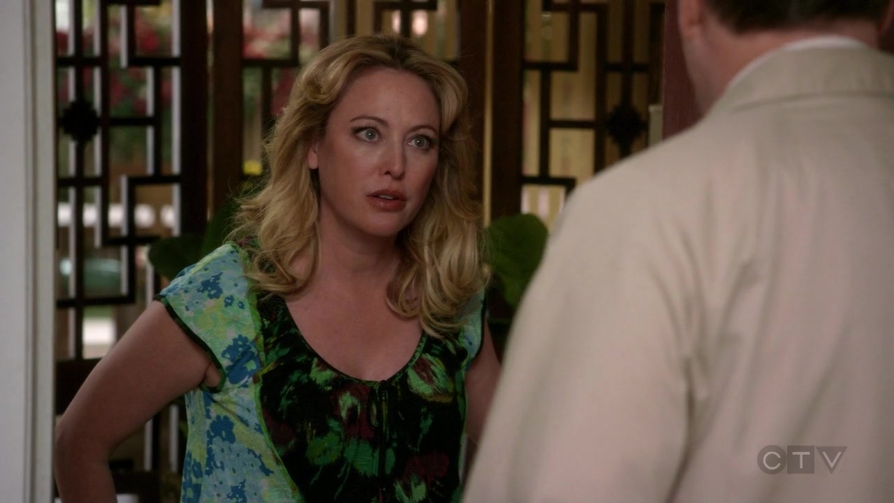 ScreenCaps_1x02-300.jpg