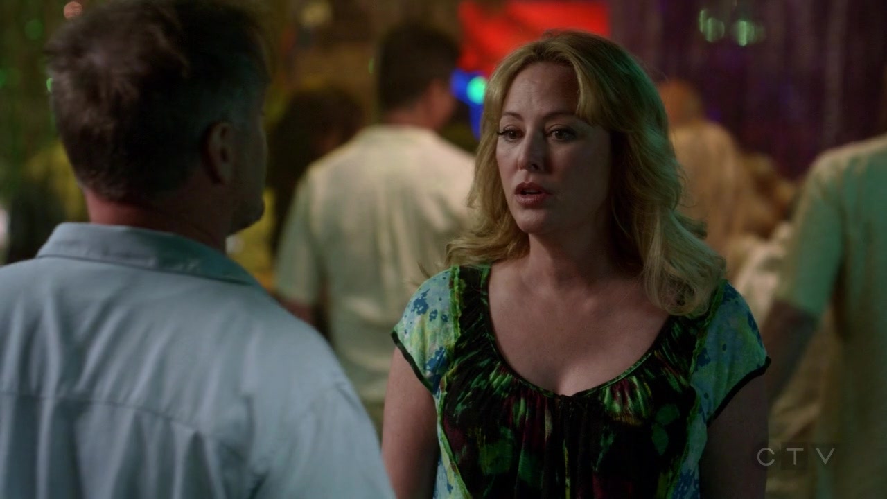 ScreenCaps_1x02-329.jpg