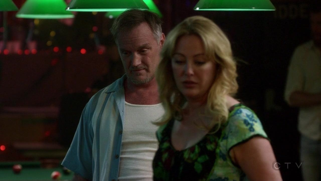 ScreenCaps_1x02-336.jpg