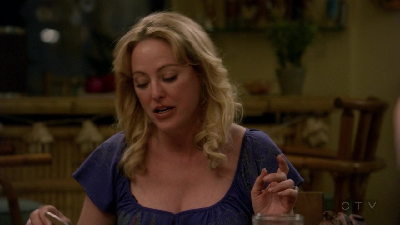 ScreenCaps_1x02-468.jpg