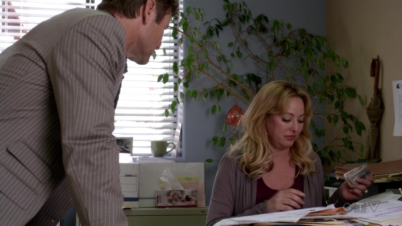 ScreenCaps_1x03-124.jpg
