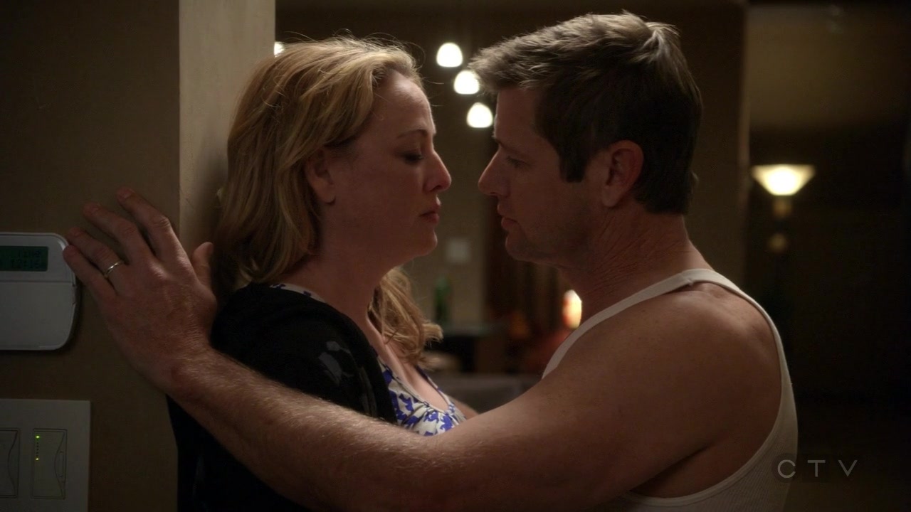 ScreenCaps_1x03-347.jpg