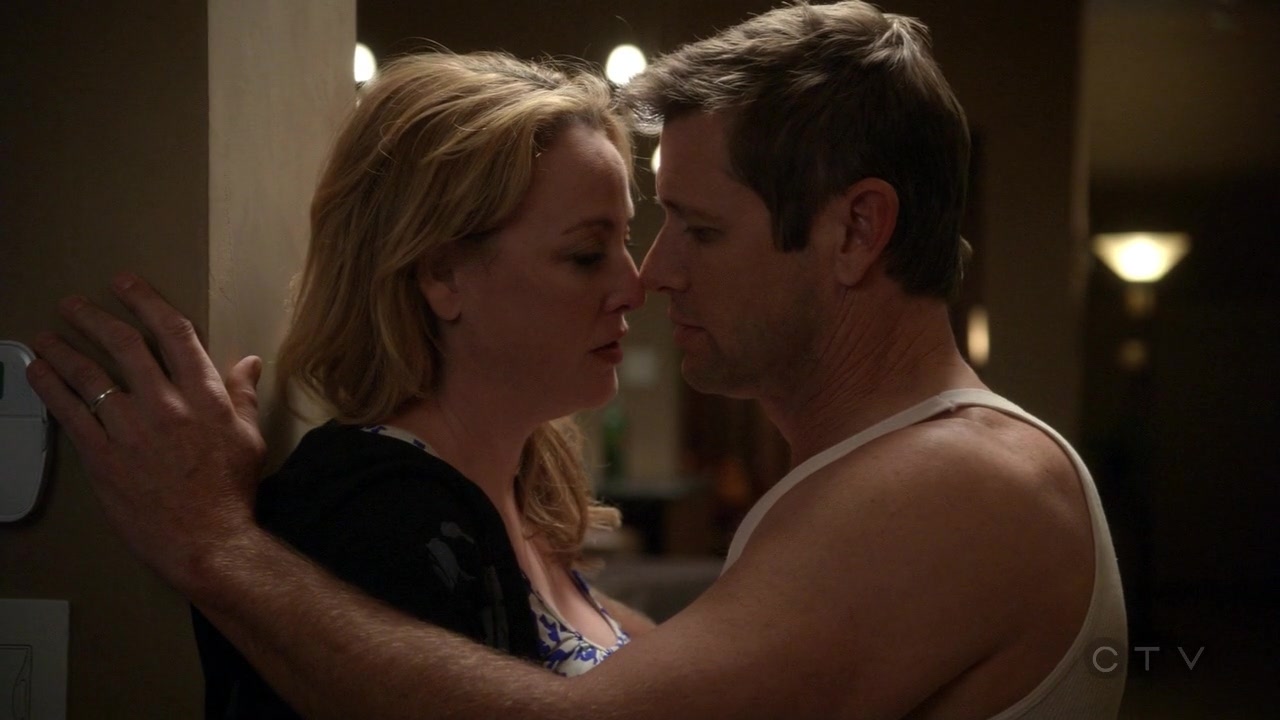 ScreenCaps_1x03-351.jpg