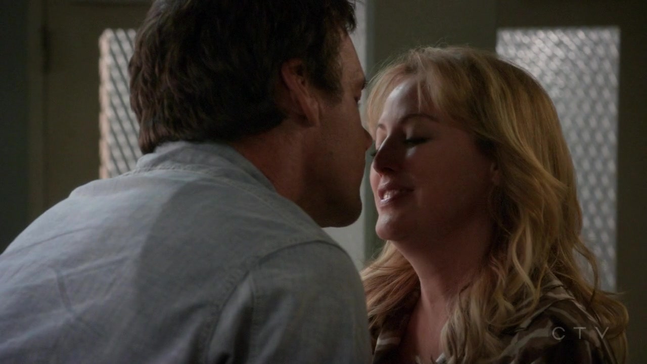 ScreenCaps_1x03-41.jpg