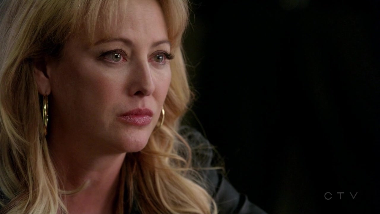 ScreenCaps_1x03-532.jpg
