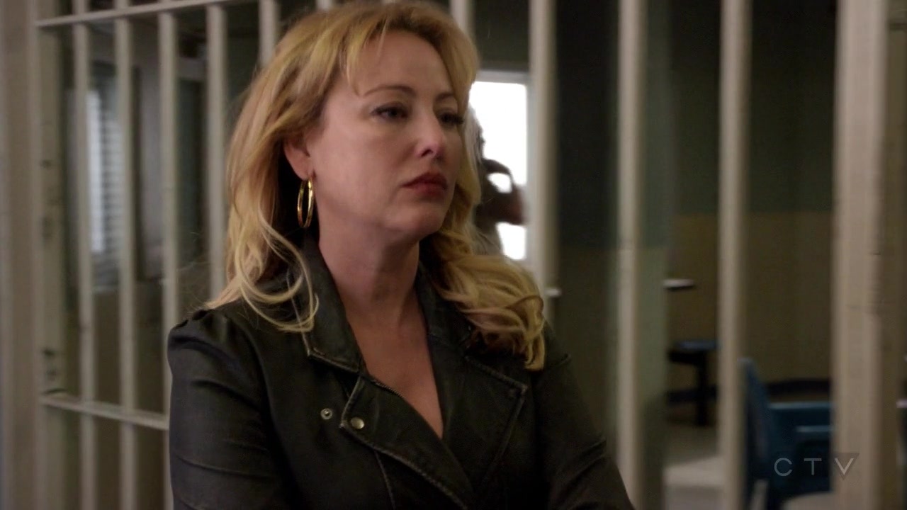 ScreenCaps_1x03-540.jpg