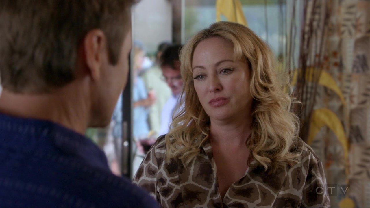 ScreenCaps_1x03-84.jpg