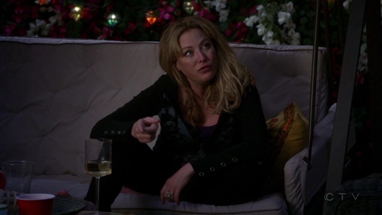 ScreenCaps_1x04-389.jpg