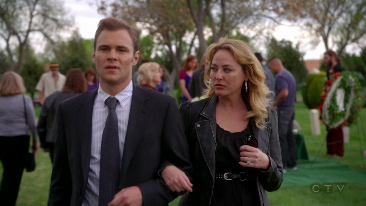 ScreenCaps_1x04-50.jpg