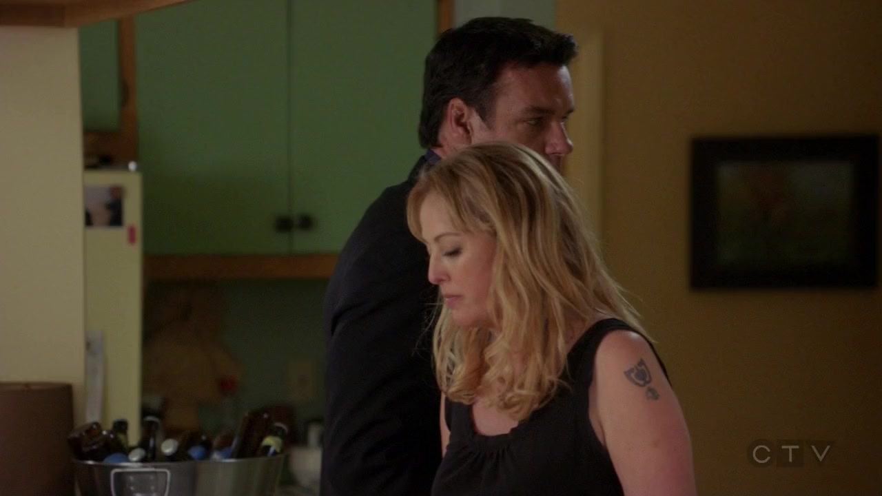 ScreenCaps_1x04-66.jpg