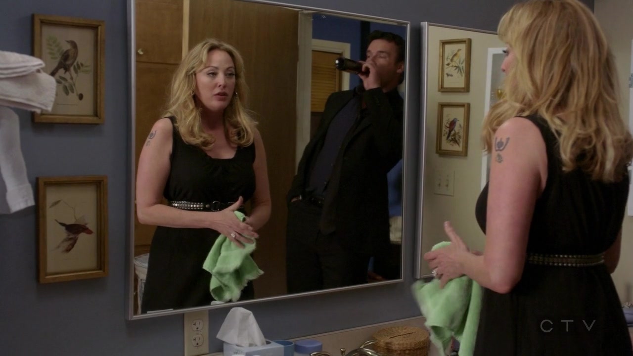 ScreenCaps_1x04-83.jpg