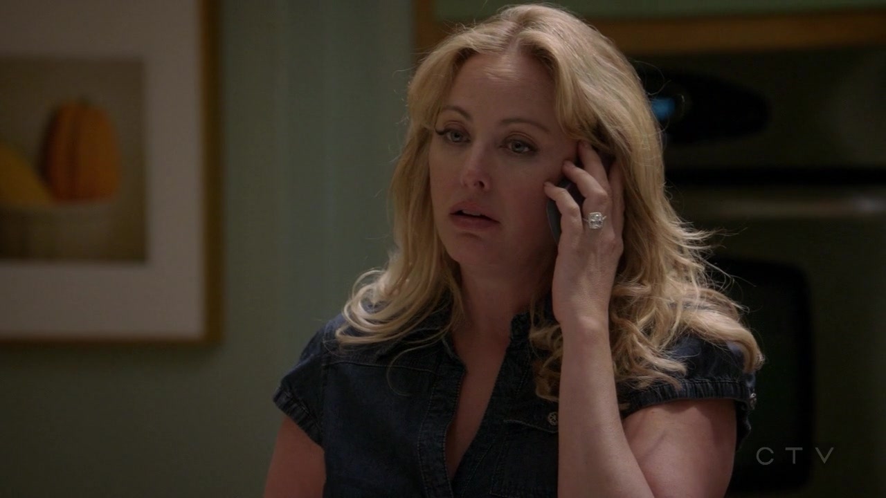 ScreenCaps_1x05-11.jpg