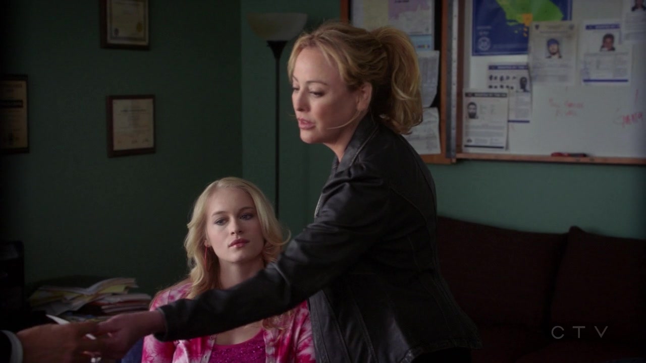 ScreenCaps_1x05-279.jpg