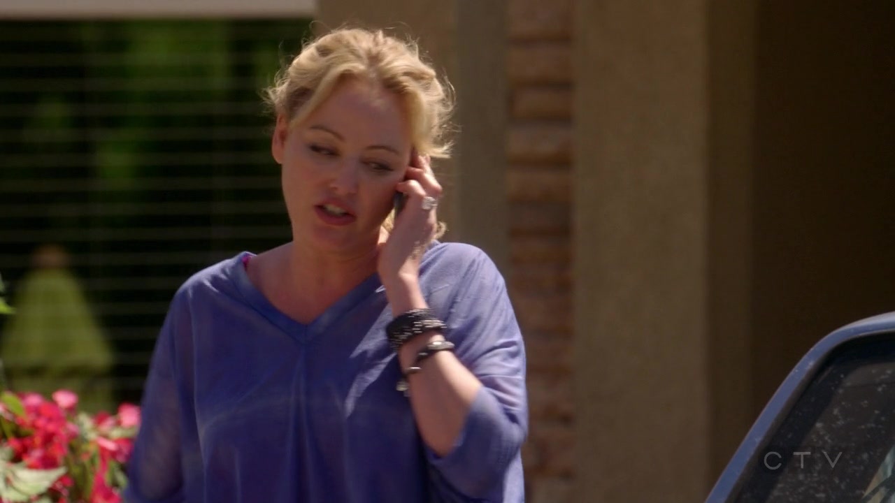 ScreenCaps_1x05-60.jpg