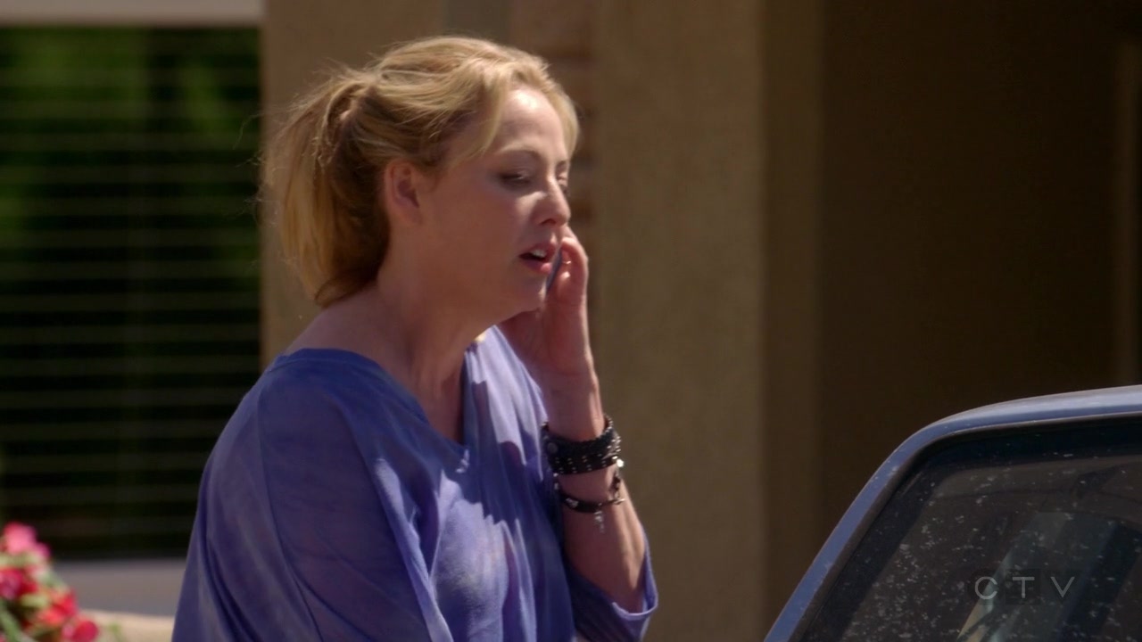 ScreenCaps_1x05-63.jpg