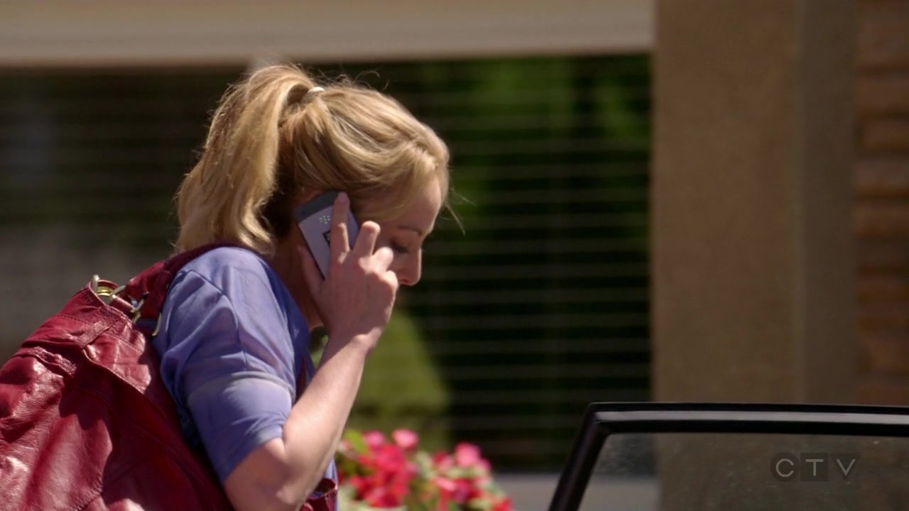 ScreenCaps_1x05-74.jpg