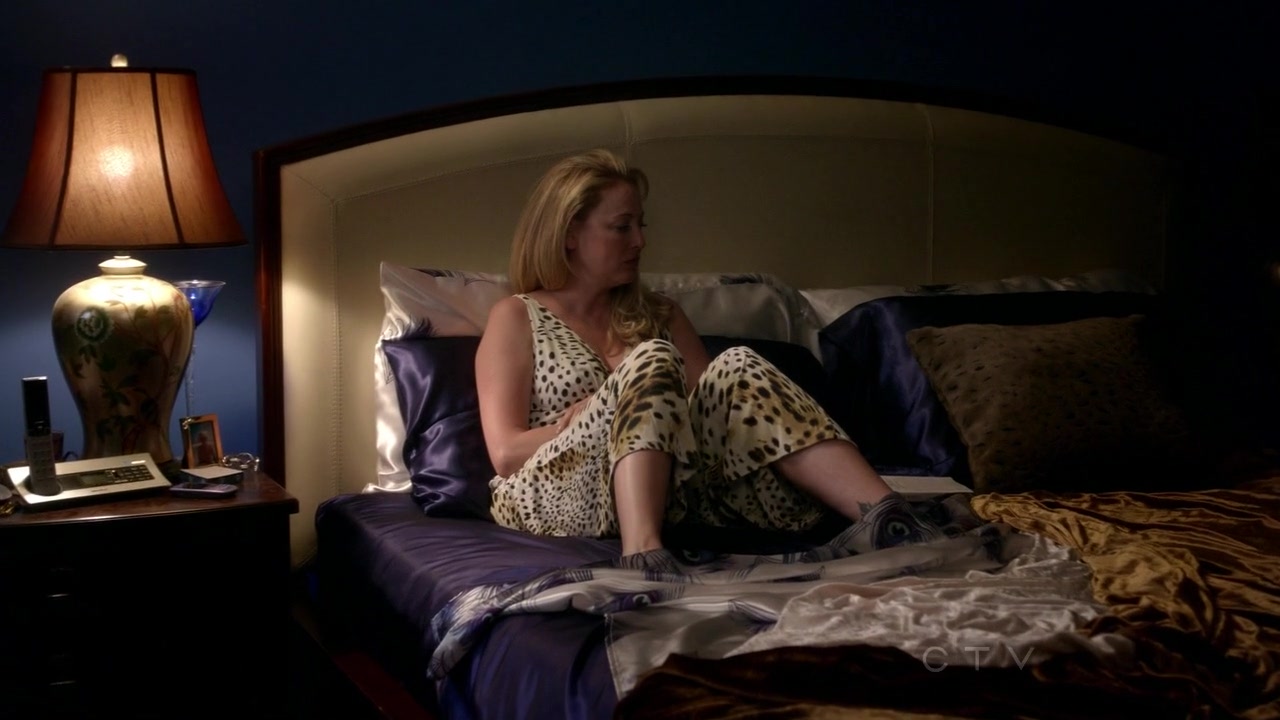 ScreenCaps_1x08-54.jpg