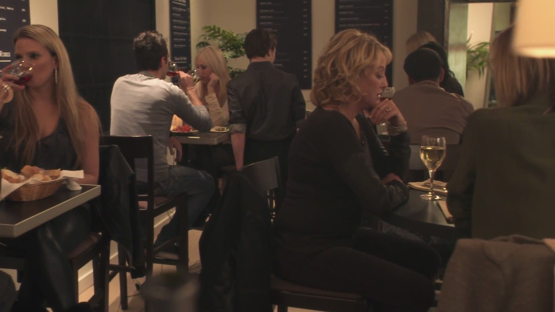 Episode14_WineBar-54.jpg