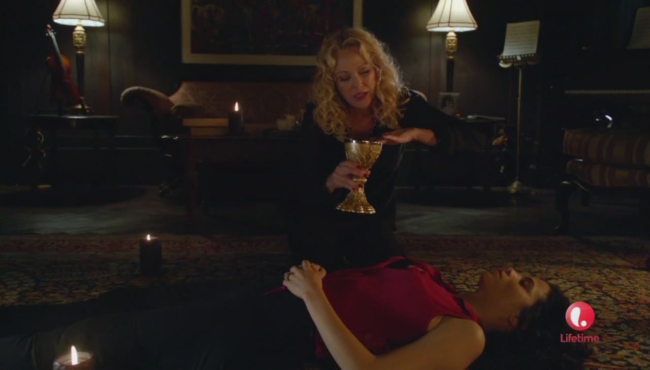 Caps_Ep1x08-110.jpg