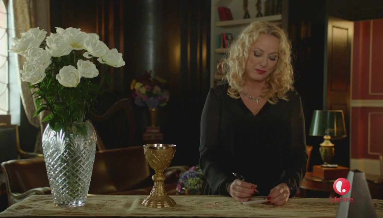 Caps_Ep1x08-14.jpg