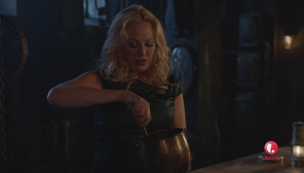 Caps_Ep1x09-128.jpg Caps_Ep1x09-128.jpg